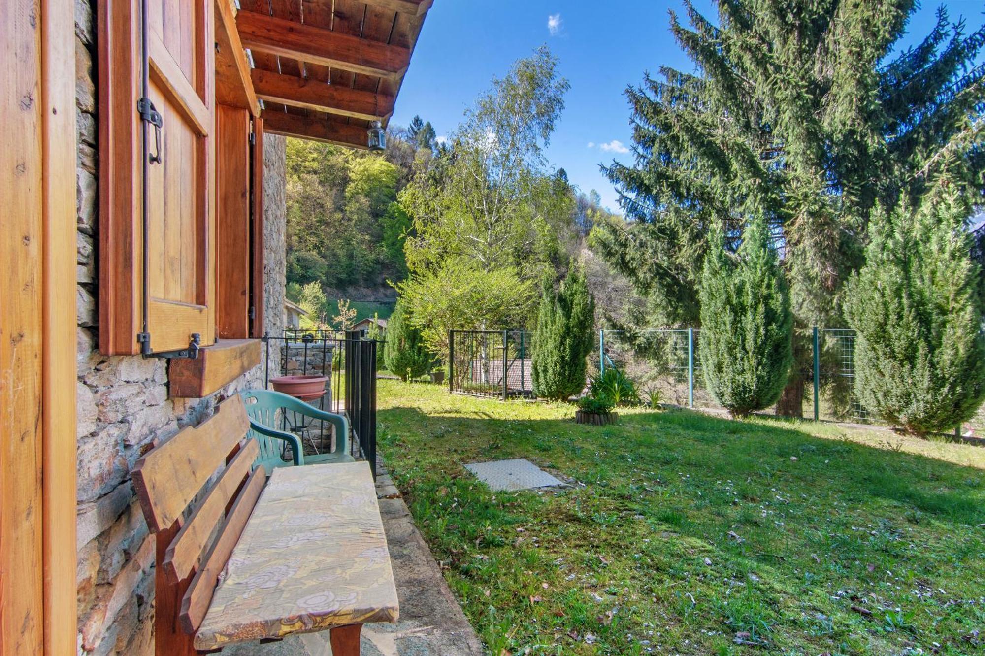Lake And Mountain Holiday Sacco  المظهر الخارجي الصورة